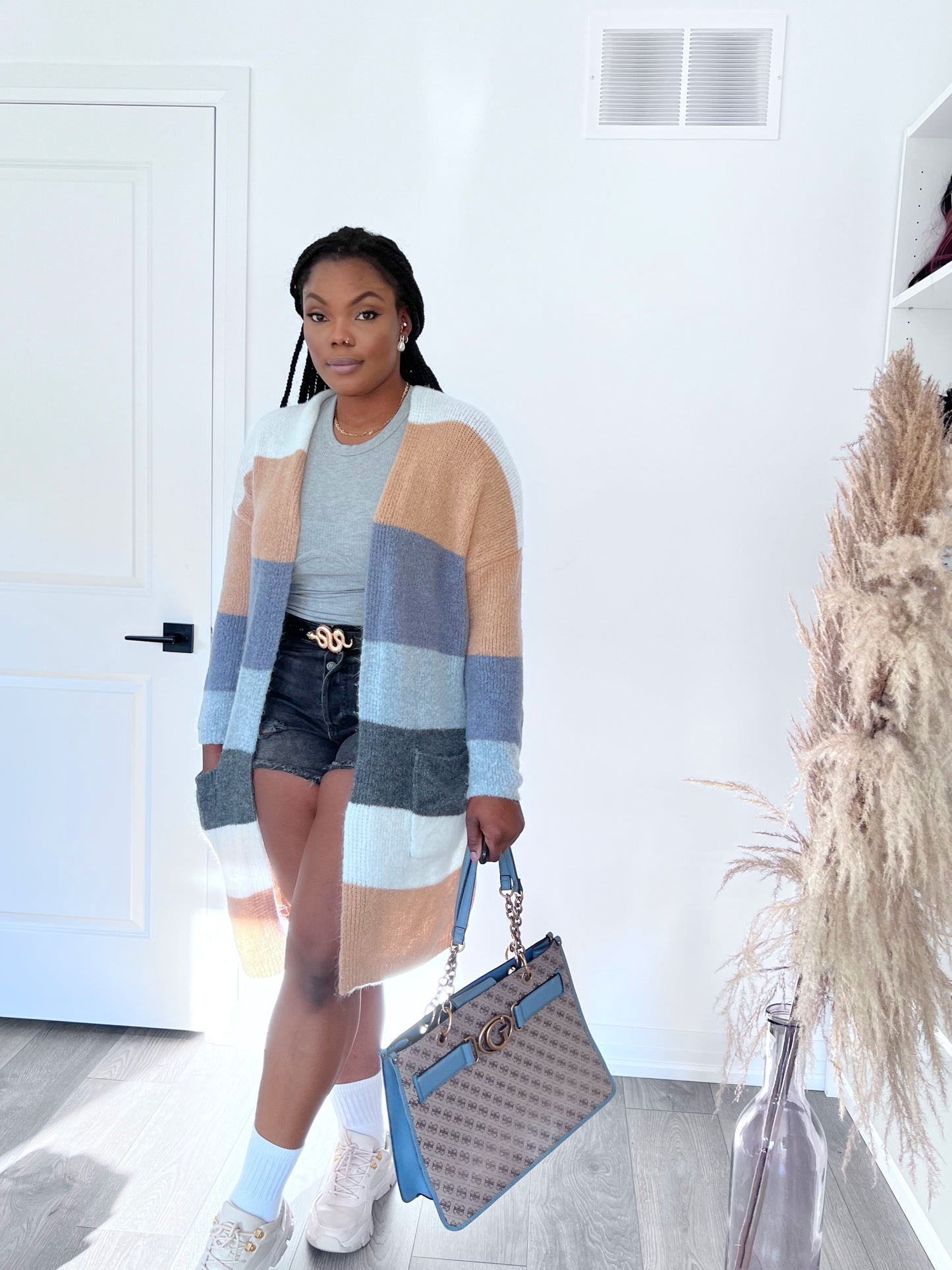 Cardigan grey